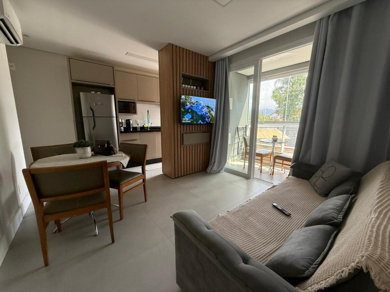 Apartamento Ap Novo Com Churrasqueira - Campeche - *
